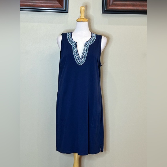 Lands' End Dresses & Skirts - Lands End | Size Large Sleeveless Embroidered Dress